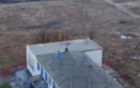 ՌՈՒՍՆԵՐԸ ՌԱԶԼԻՎԻ ՄԱՏՈՒՅՑՆԵՐՈՒՄ ԵՆ. ԿՈՒՐԱԽՈՎՈՅԻ ՇՈՒՐՋ ՕՂԱԿԸ ՀԱՐԱՎԻՑ ԳՐԵԹԵ ՓԱԿՎԱԾ Է (քարտեզ) ՌՈՒՍՆԵՐԸ ՌԱԶԼԻՎԻ ՄԱՏՈՒՅՑՆԵՐՈՒՄ ԵՆ. ԿՈՒՐԱԽՈՎՈՅԻ ՇՈՒՐՋ ՕՂԱԿԸ ՀԱՐԱՎԻՑ ԳՐԵԹԵ ՓԱԿՎԱԾ Է (քարտեզ)
