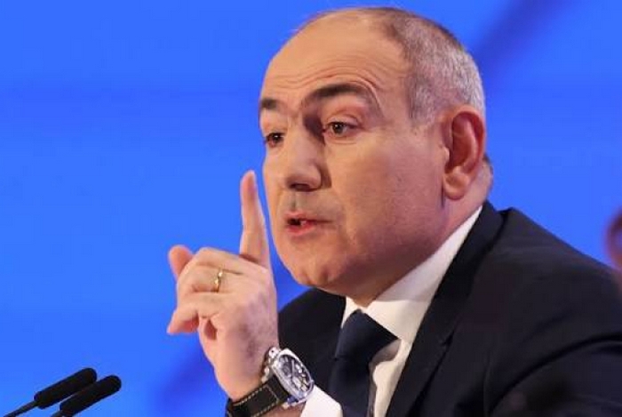 ՄԻ ԽՈՍԱՑԵՔ՝ ԴԺՎԱՐԱ. ՓԱՇԻՆՅԱՆԸ ՕԴԵՐՈՎ Է ՀԱՆԵԼ ՆՈՐԵԼՈՒԿՆԵՐԻՆ