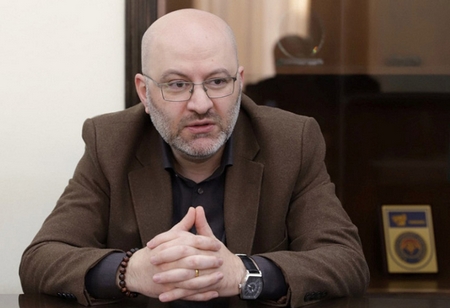 ԳՅՈՒՄՐԻՆ ՁԵՐ «ՆԻԺՆԻ ՏԱԲՐԸ» ՉԷ, ԻՍԿ ԳՅՈՒՄՐԵՑԻՆ՝ ՁԵՐ «ԻՎԱՆԸ». ԳԱՍՏՐՈԼՅՈՐՆԵՐ, ԶԳՈՒՅՇ ԵՂԵՔ. Առուշանյան